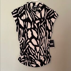 DKNY Black and White Women's Top. Gathers on each side